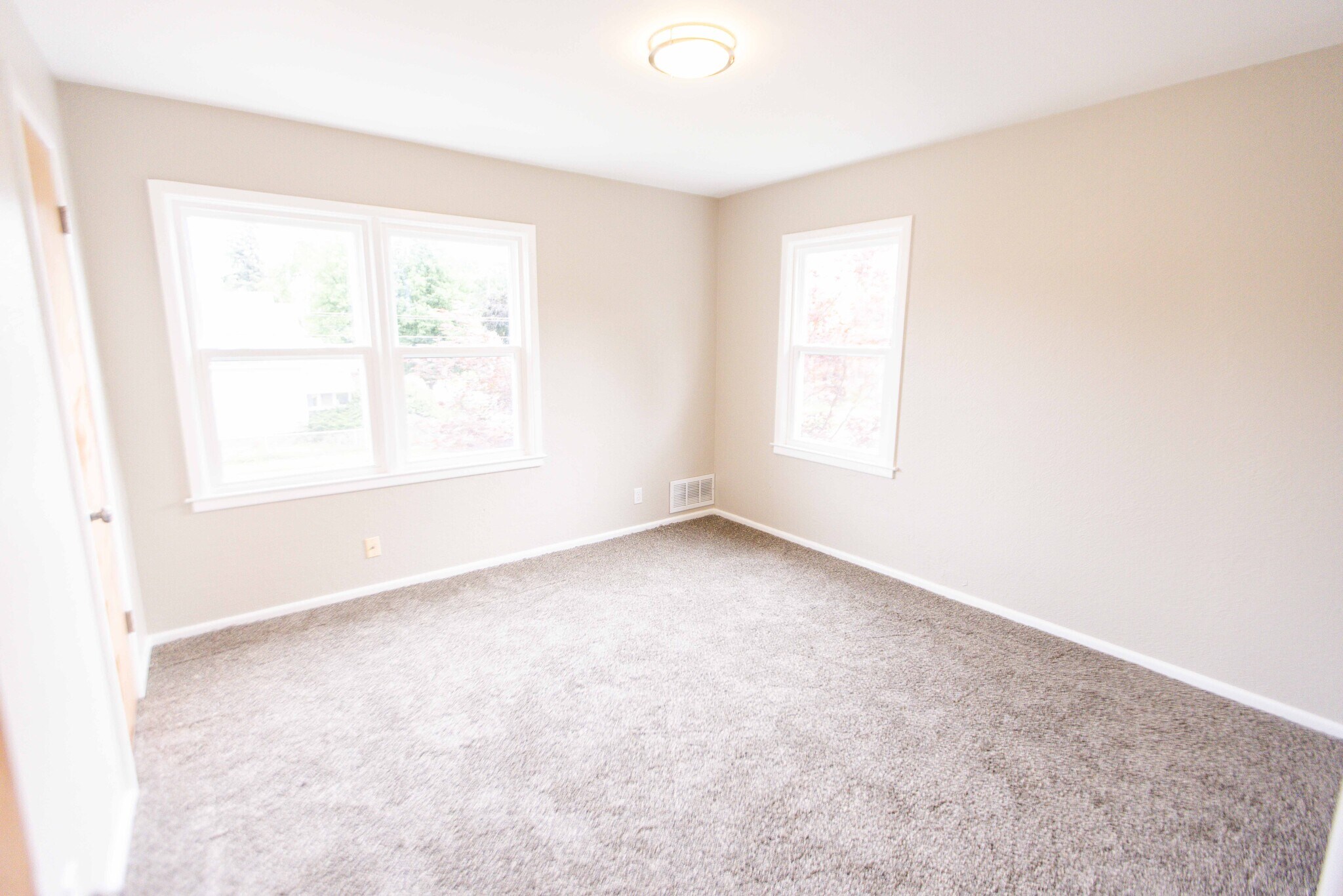 Building Photo - 3725 Watson Ave