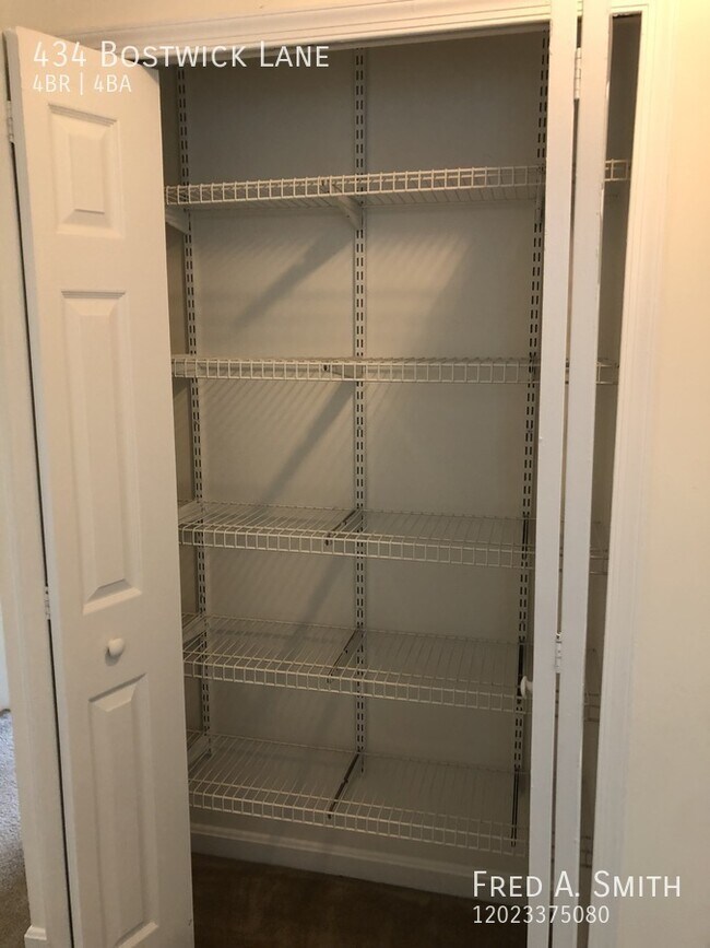 Building Photo - 434 Bostwick Ln