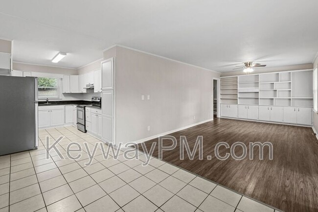 Building Photo - 1823 Pisgah Rd