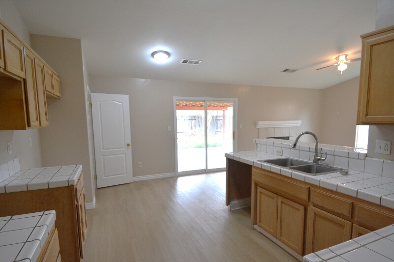 Building Photo - 3611 Bridget Ave