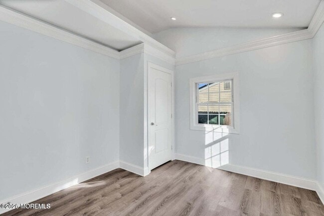 Building Photo - 905 Harrison Rd