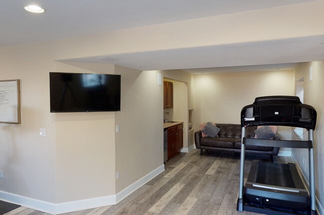 Building Photo - 15955 Golden Eye Ct