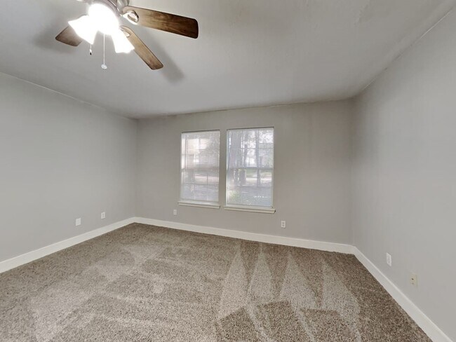 Building Photo - 19119 Spruce Bough Ln