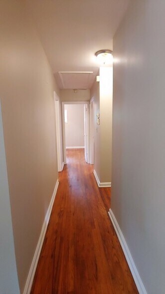 Building Photo - 1589 Tanager Cir