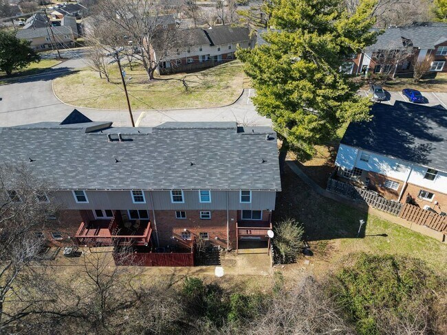 Building Photo - 5510 Country Dr
