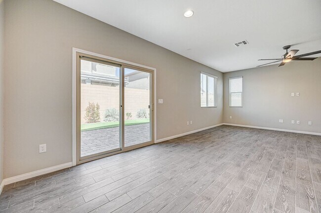 Building Photo - MODERN 2 Story, 3 Bedroom Home near Aliante!