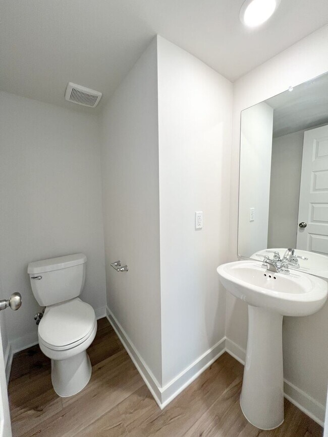 Building Photo - New Construction--Gorgeous and Move-In Ready!