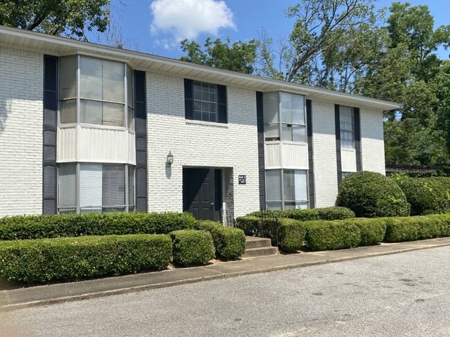 Building Photo - Ashland Court Apartments