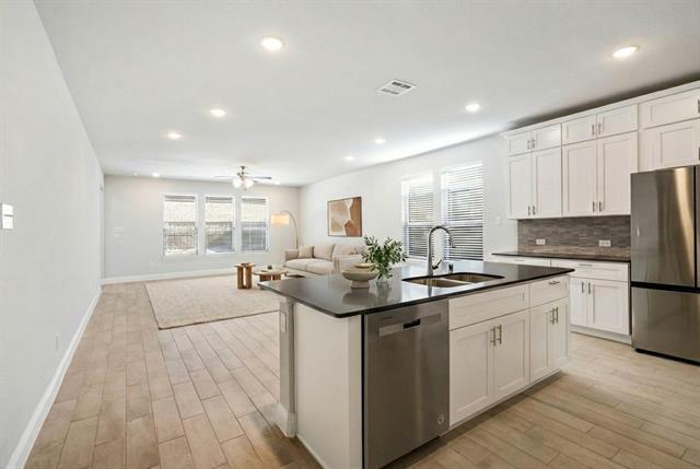 Building Photo - 3512 Lillian Ct