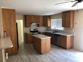 Kitchen - 5587 Cathedral Oaks Rd