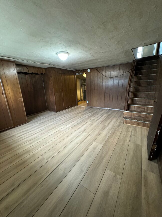 Basement 3 - 205 W Colonial St