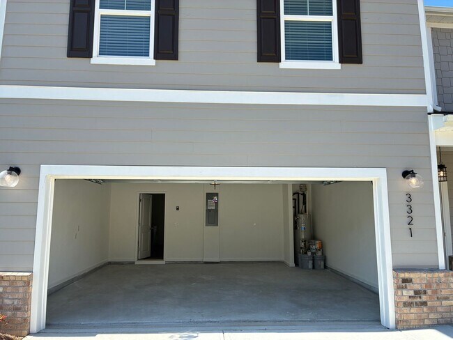 Building Photo - BRAND NEW SINGLE FAMILY HOME IN LOGANVILLE