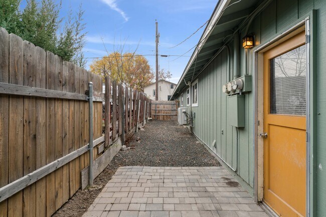 Building Photo - 2111 Airport Ave