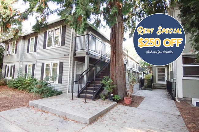 Primary Photo - FREE RENT: Top Floor 1Bdr w/Modern Applian...