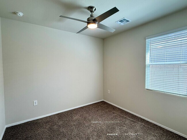 Building Photo - Large Newer-Built 4 Bedroom 2 Bathroom 3 Car Garage Home in Coolidge!