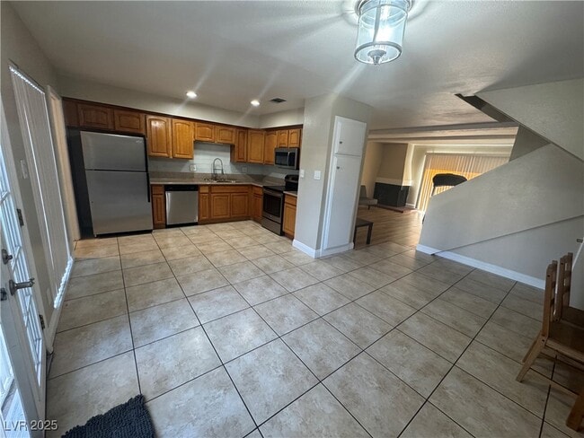 Building Photo - 504 Delfern Ln