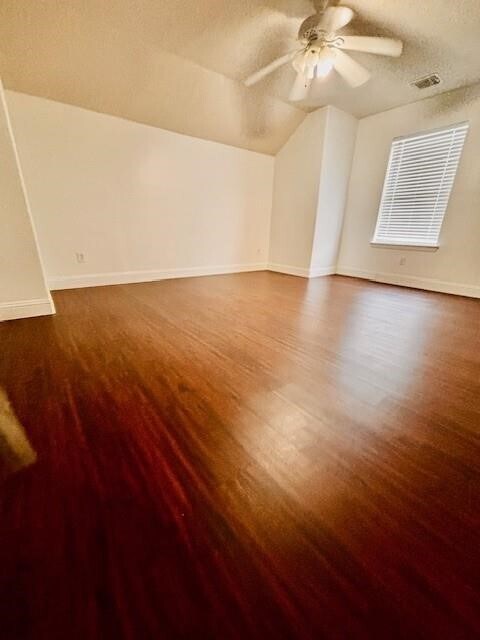Building Photo - 23915 Floragate Dr