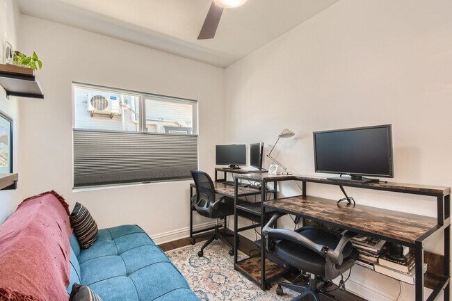 Building Photo - Vintage and Efficient 2 Bedroom Craftsman in North Park