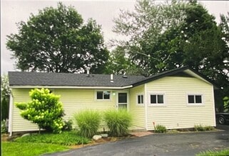 Building Photo - 3098 Mt Read Blvd