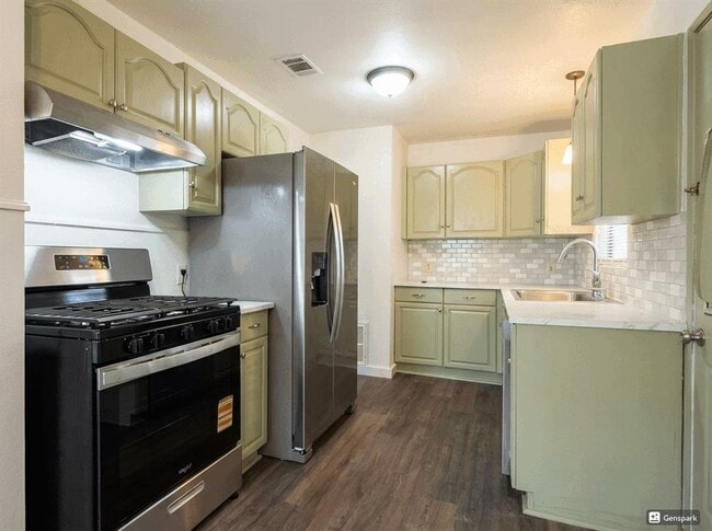 Building Photo - 501 Sacramento Dr