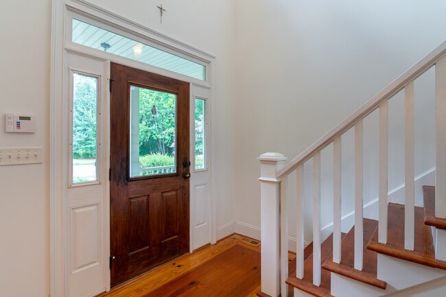 Building Photo - 202 Lagoon Dr