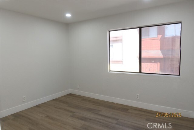 Building Photo - 1064 S Garfield Ave
