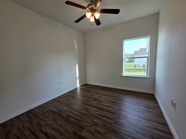 Building Photo - 6119 Lacey Oak Dr