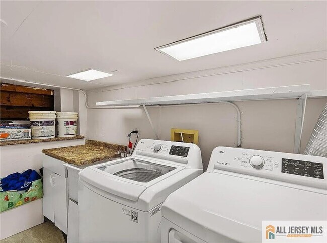 Building Photo - 1 Stanton St