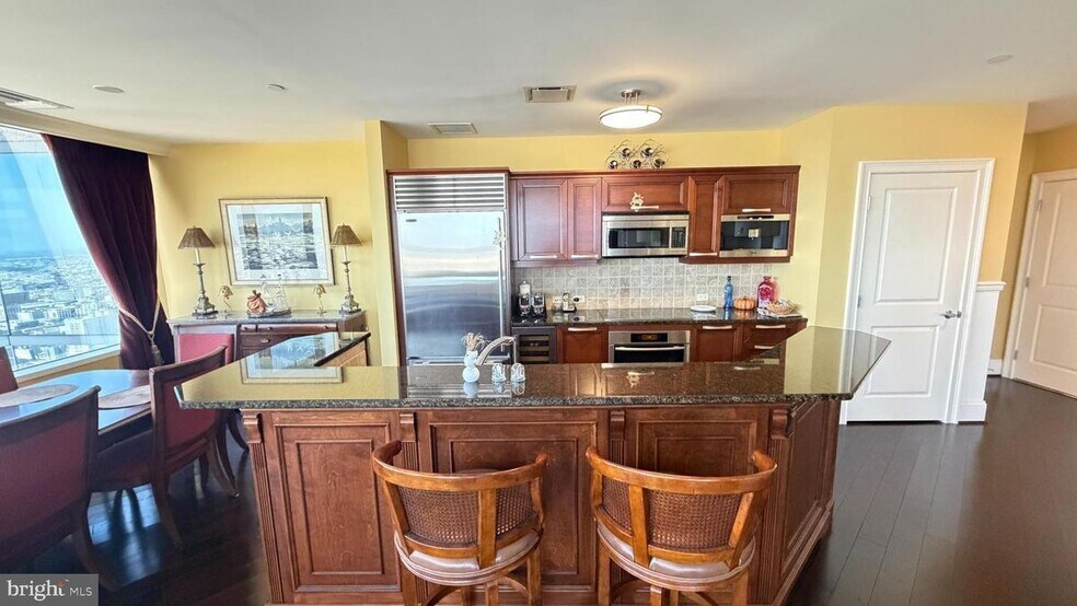 Building Photo - 50 S 16th St