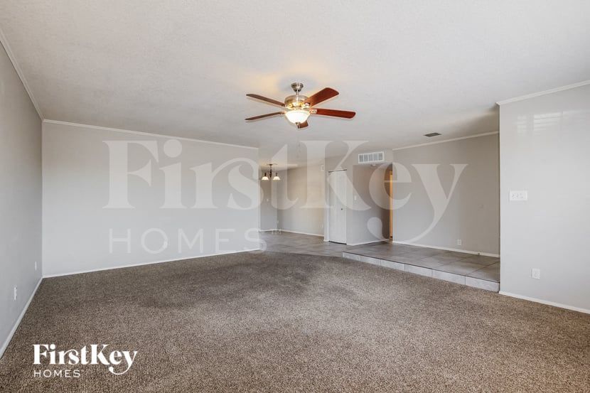 Building Photo - 4336 W Carol Ave