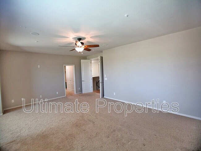 Building Photo - 14482 W La Reata Ave