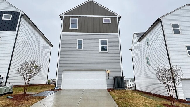 Building Photo - 2711 Stream Valley Ln NW
