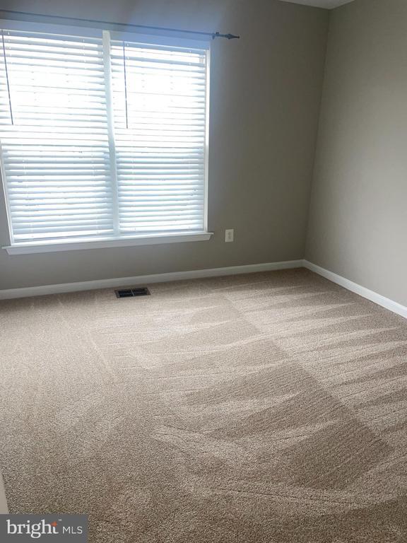 Building Photo - 1811b Wheyfield Dr