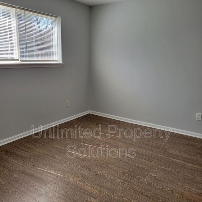 Building Photo - 209 Sunn Aire Ct