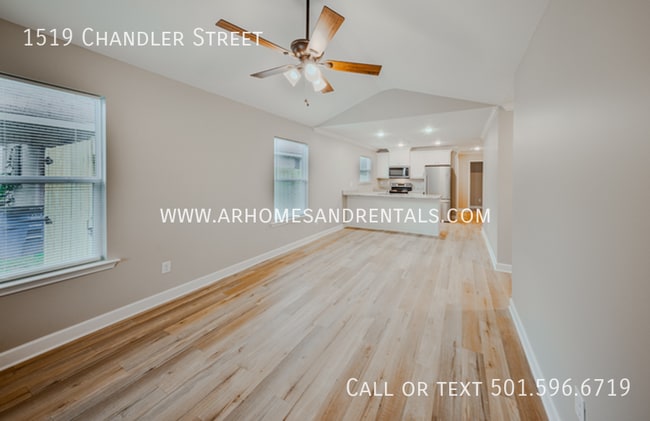 Building Photo - 1519 Chandler St