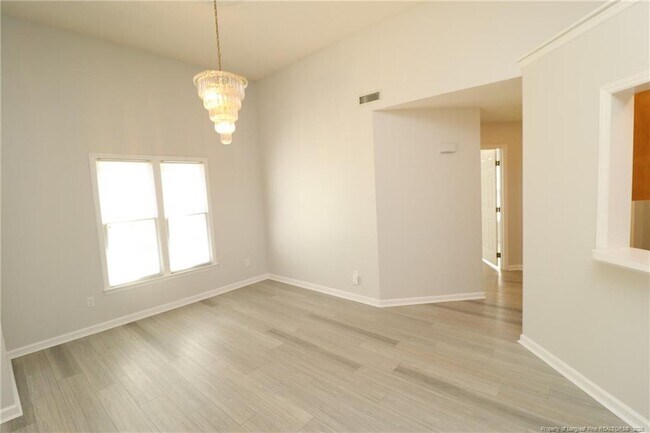 Building Photo - 310 Riverwalk Cir