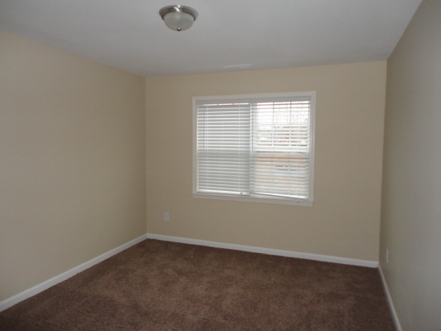 Building Photo - 407 Joneshaven Drive