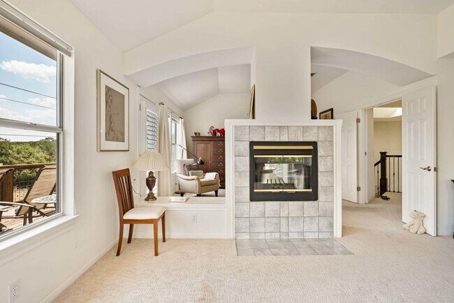 Building Photo - 5511 Courtyard Dr