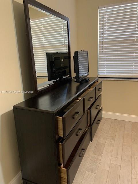 Building Photo - 6097 Balboa Cir