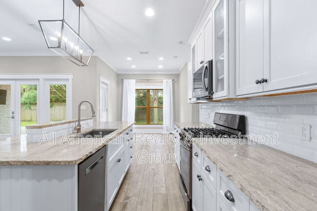 Building Photo - 52 Okahatchee Cir SE