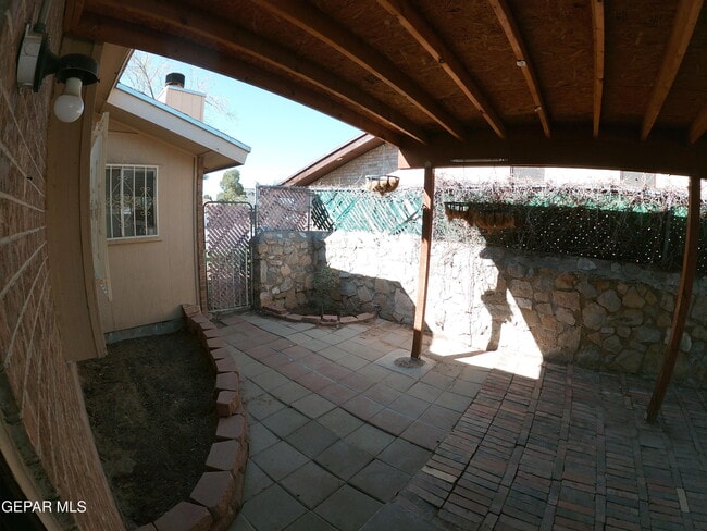 Building Photo - 2241 Seagull Dr