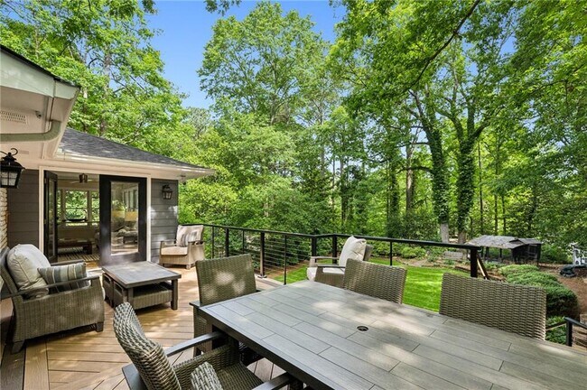 Building Photo - 1130 Angelo Ct NE