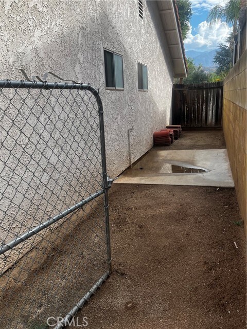 Building Photo - 13572 Deborah Ct