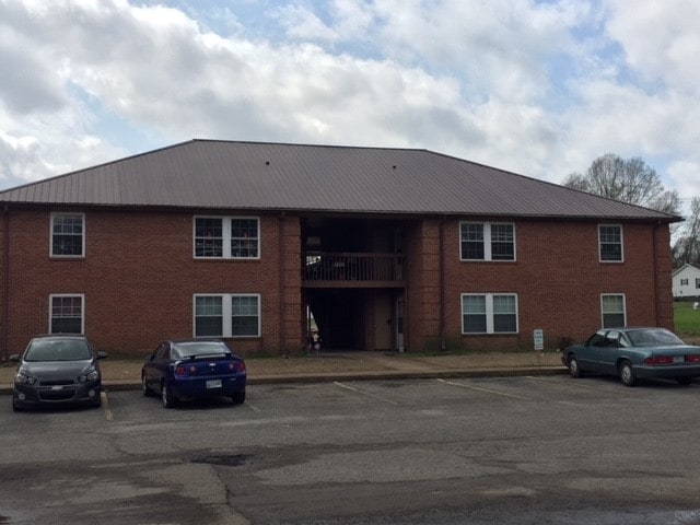 Primary Photo - Eaglewood IV Apartments
