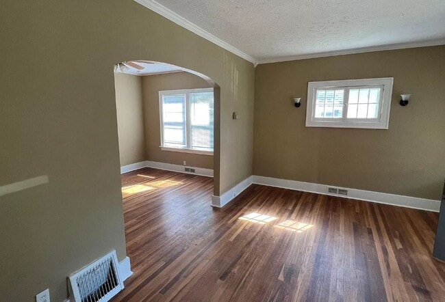 Building Photo - 3427 N 45th St