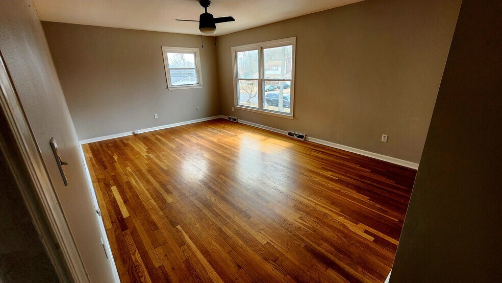 Building Photo - 510 Kingston Hall Ct