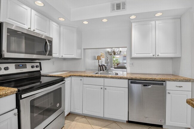 Building Photo - 2717 Florida Blvd