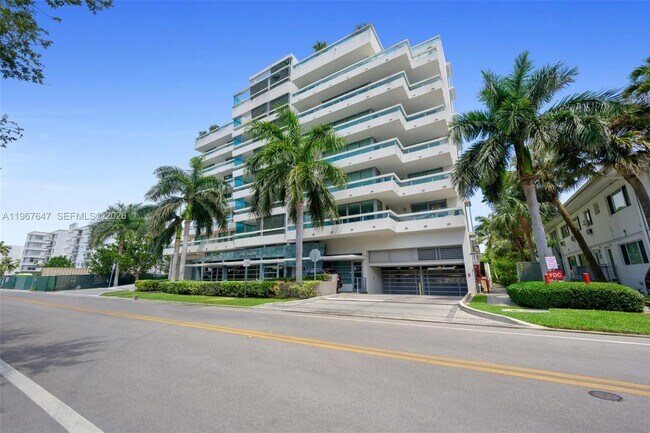 Building Photo - 1025 92nd St