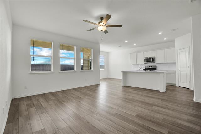Building Photo - 8700 Whistling Duck Dr