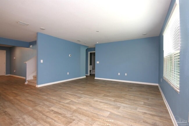 Building Photo - 10589 Queens Gate Cir